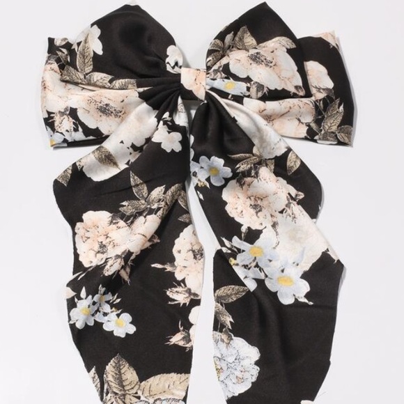 Floral Oversize Hair Bow (Clip)🧸🎀 - Picture 2 of 5